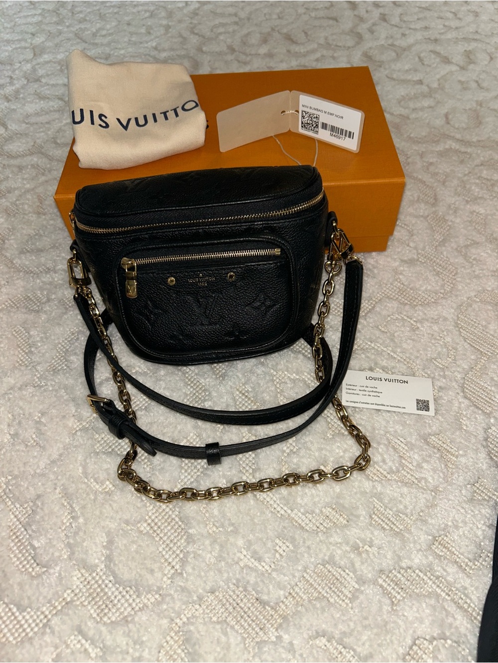 Louis Vuitton Black Leather Mini Bum  Bag with Gold Chain and leather strap - Picture 5 of 10